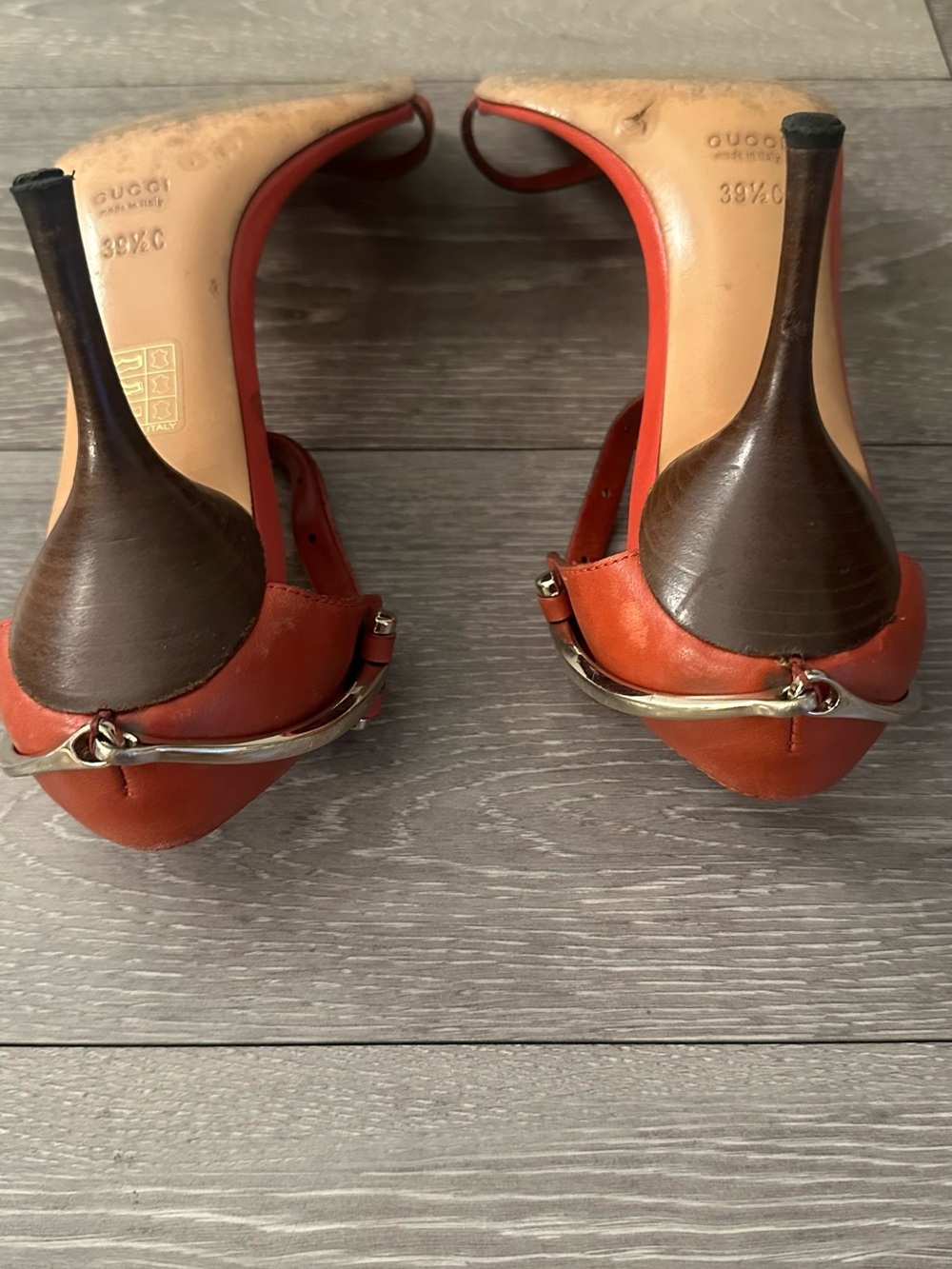 Gucci -Red Leather Ankle-Strap Sandals - Picture 8 of 10